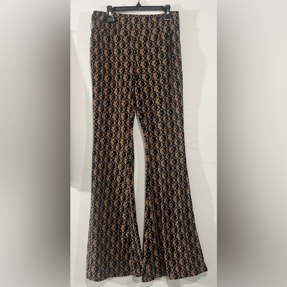 No Boundaries Retro Mod Floral Matching Set Top & Flare Pants Size Medium - Picture 4 of 7